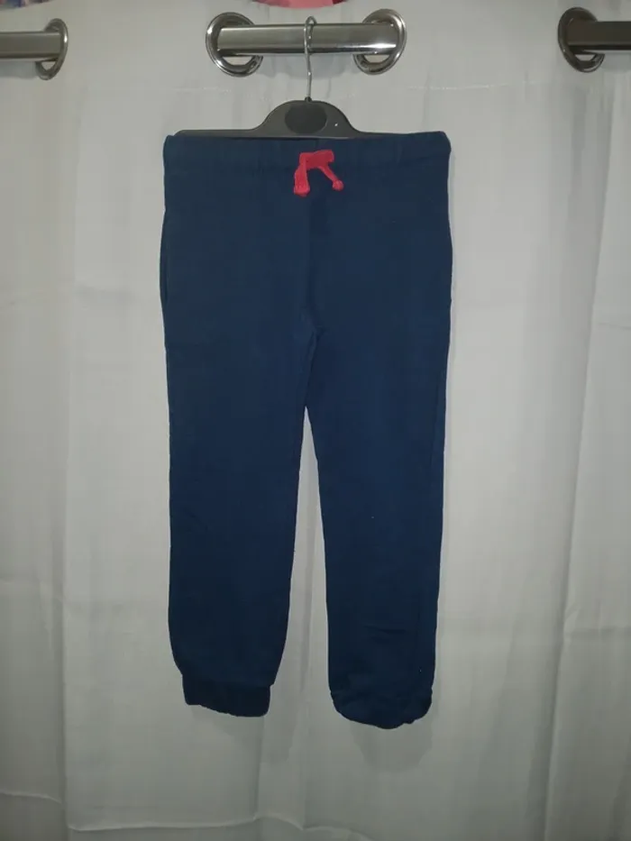 💙 Pantalon de jogging taille 4 ans.