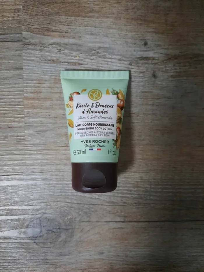 Lait corps nourrissant - Karité & Douceur d'amandes _ Yves Rocher - 30 ml - photo numéro 2
