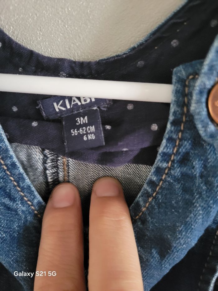 👖 Salopette short en jean KIABI - 3 mois (56-62 cm / 6kg) - photo numéro 2
