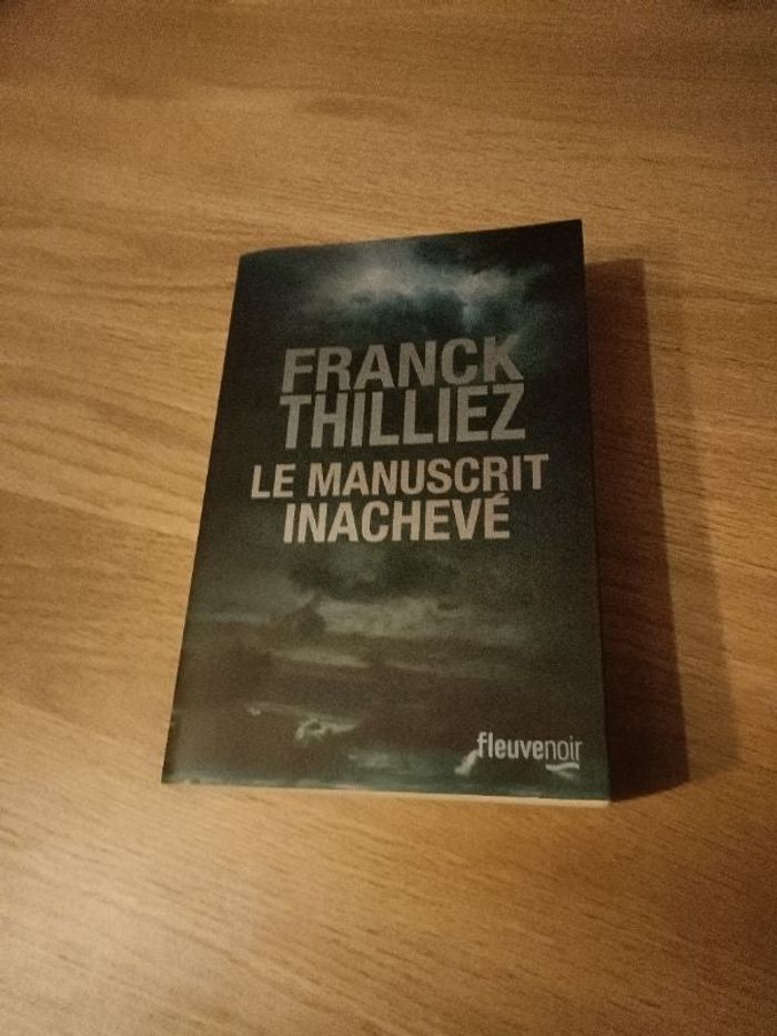 Livre le manuscrit inachevé
