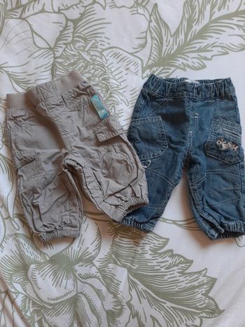 Lot de 2 pantalons 1mois