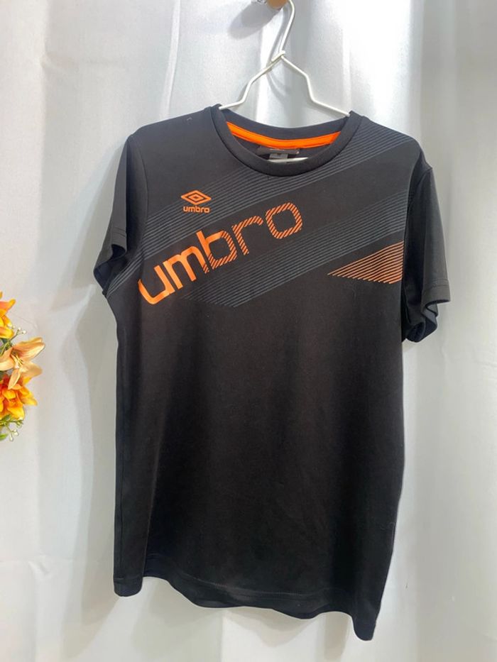 Tee shirt noir imprimé orange Umbro taille 12 ans polyester - n24m
