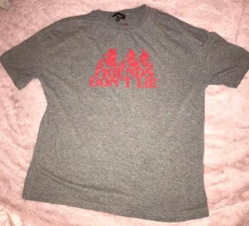Tshirt gris rouge stranger things xs