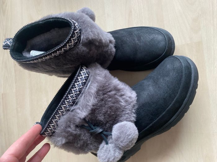 Superbes bottines fourrure UGG neuves - photo numéro 5