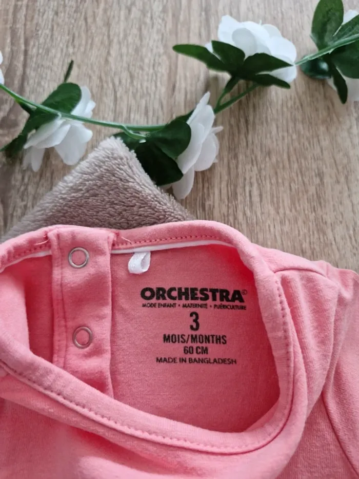 T-shirt avec motif bébé fille 3 mois - en très bon état - photo numéro 2