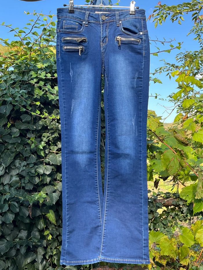 Jean taille basse pattes d’eph bleu nuancé - zips décoratifs - photo numéro 3