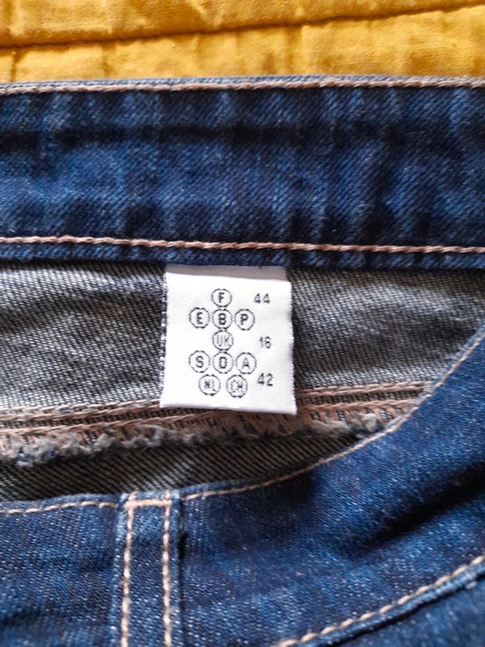 Jean femme neuf - photo numéro 3