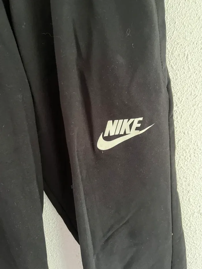Jogging sport taille 12/14 ans 💫 - photo numéro 2