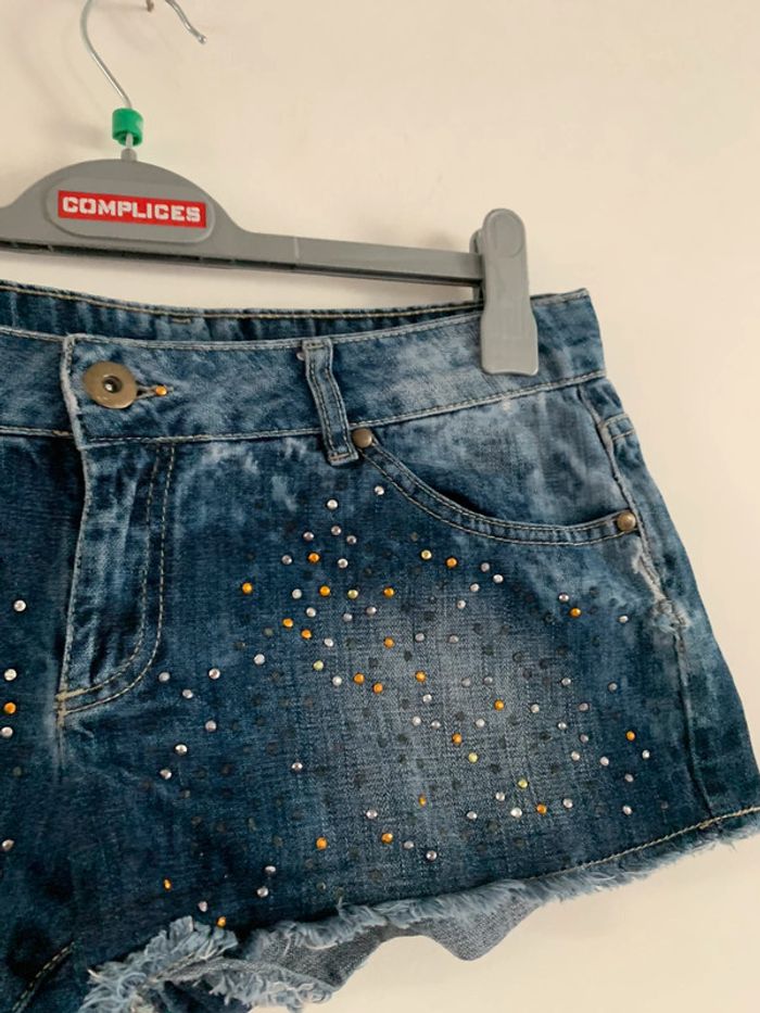 Mini short en jean - photo numéro 4