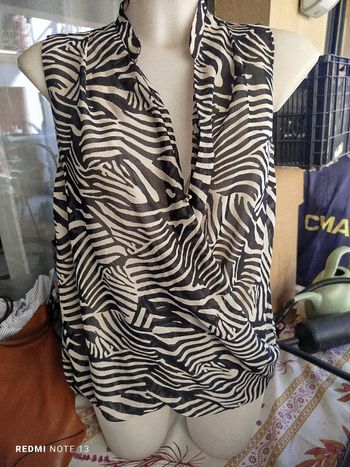 #kytie40femme. Chemise blouse sans manche taille 40