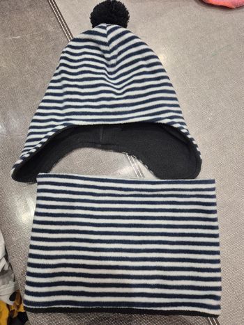 Ensemble bonnet cache coup