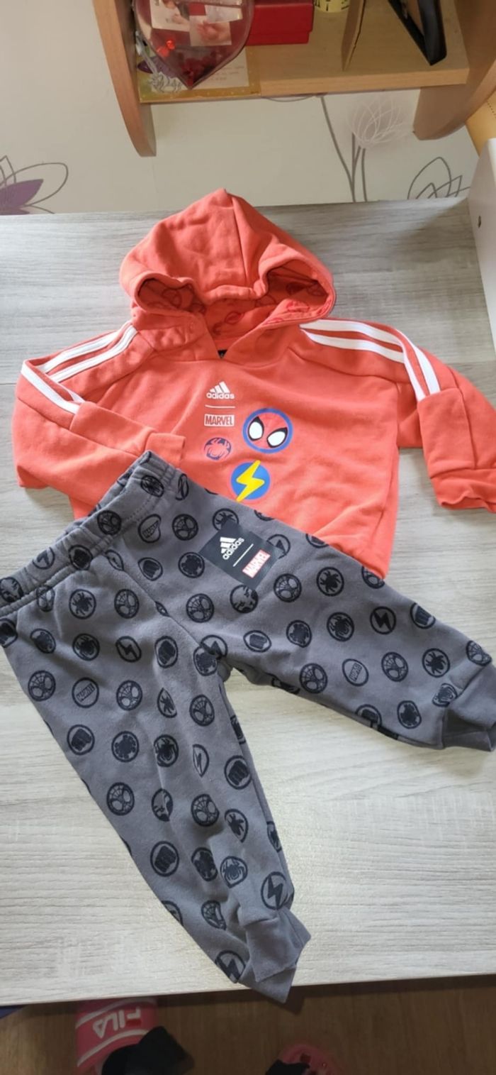Ensemble adidas 6 mois