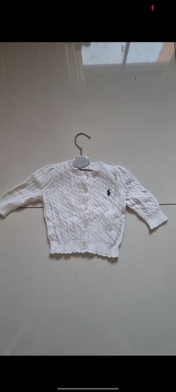 Gilet en maille coton tréssé taille 6 mois