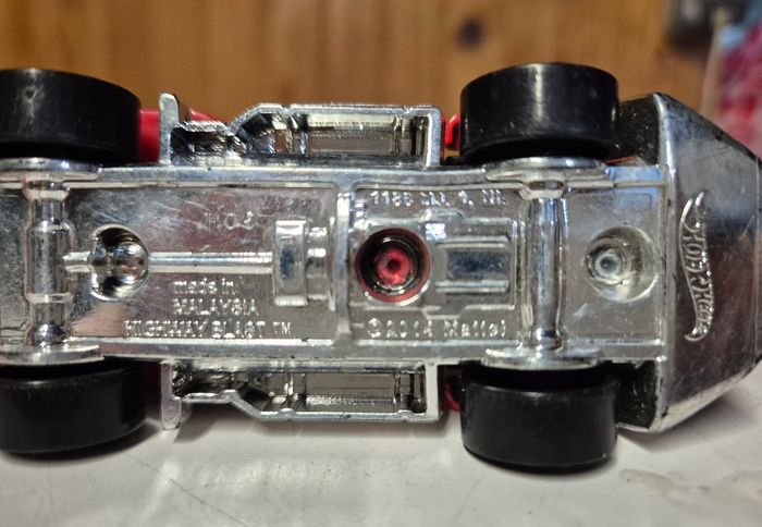 Hot Wheels Highway Hauler / Prototype H‑24 camion rouge - photo numéro 5