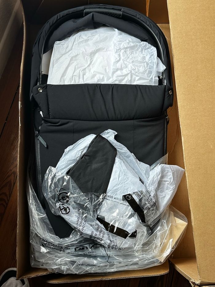 Trio PRIAM POUSSETTE CYBEX (châssis, Nacelle et siège aussi) - photo numéro 7