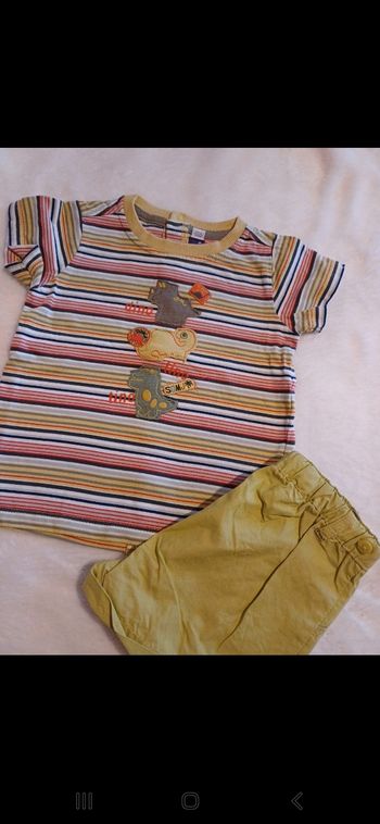 Ensemble bébé taille 9 mois