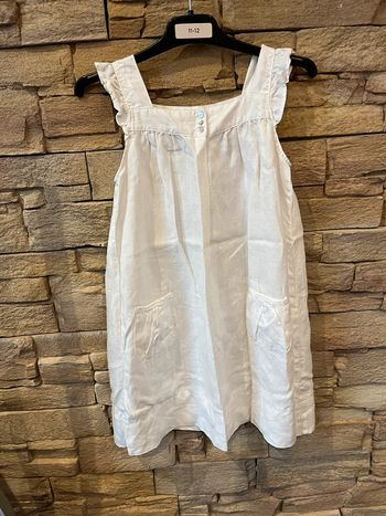 Jolie robe blanches 100% Lin grand 6 ans