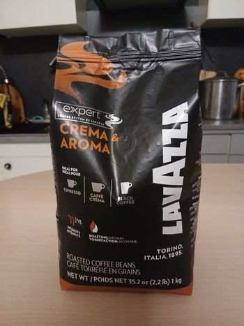Vend cafe en grain neuve 1kg marque lavazza 