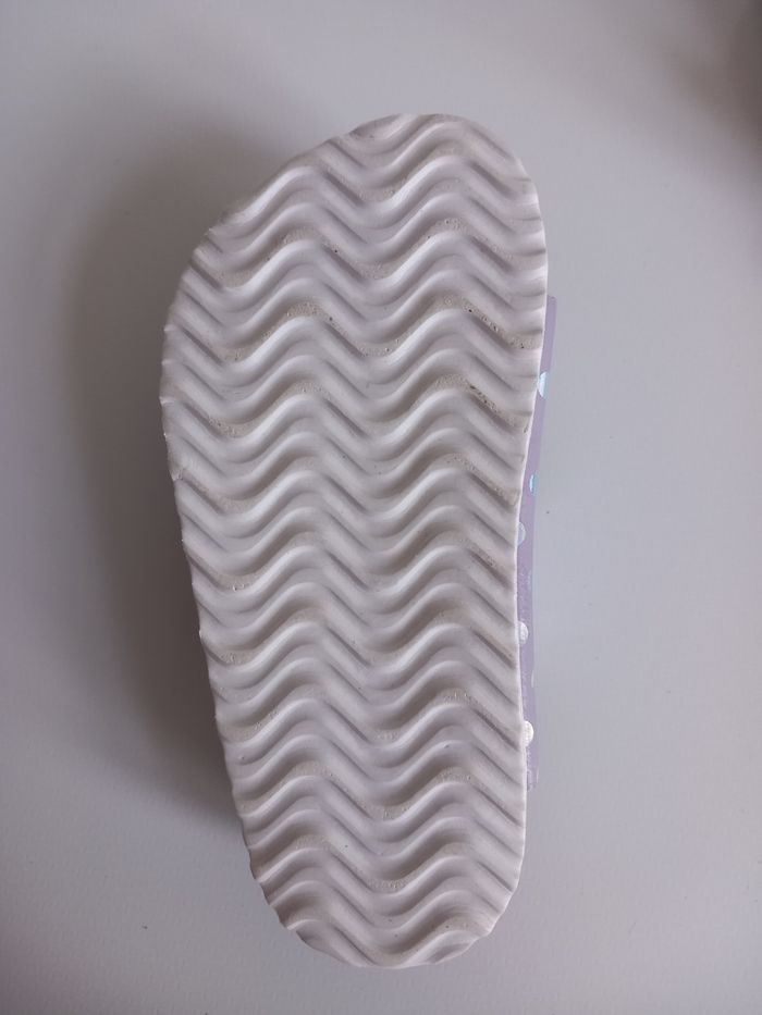 Sandales pointure 24 - photo numéro 4