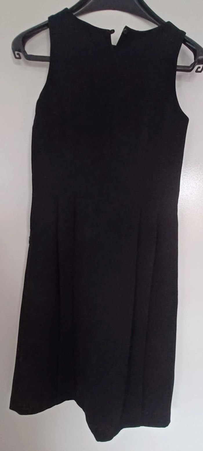 Robe noire Laura Clément - photo numéro 2
