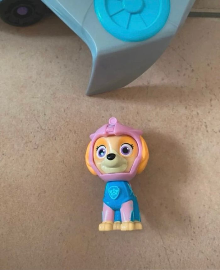 Stella et son véhicule Aqua Pups - photo numéro 4