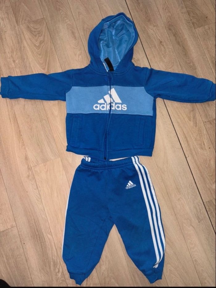 Ensemble adidas - photo numéro 1