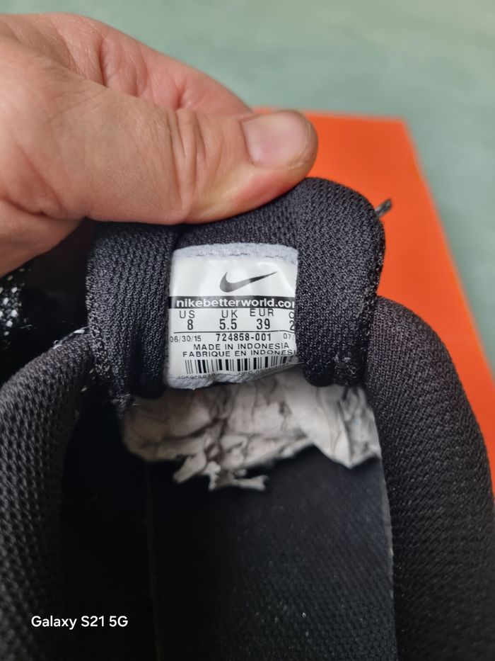 Lot de 2 paires de baskets Nike et Reebok taille 39 - photo numéro 4