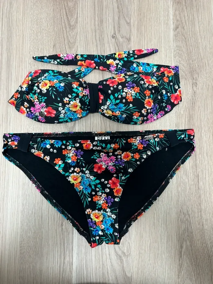 Maillot de bain 2 pièces taille 36