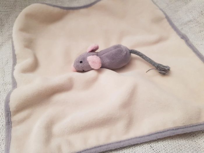 Doudou carré  souris Arthur et lola - photo numéro 3