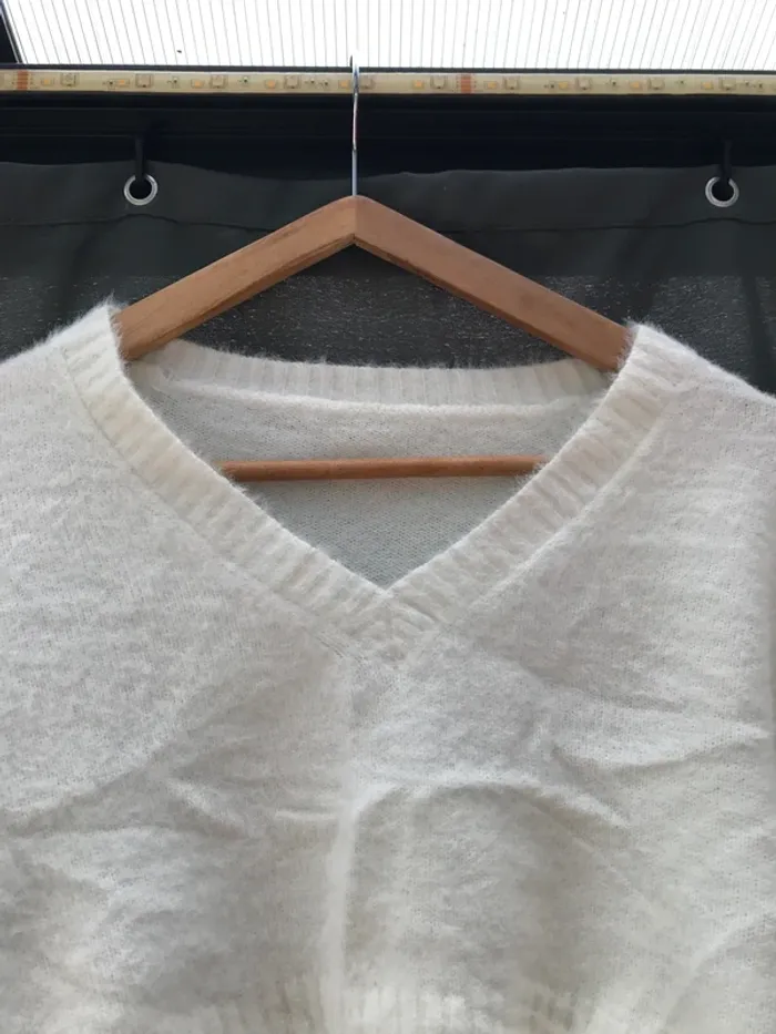 Pull blanc court - photo numéro 2