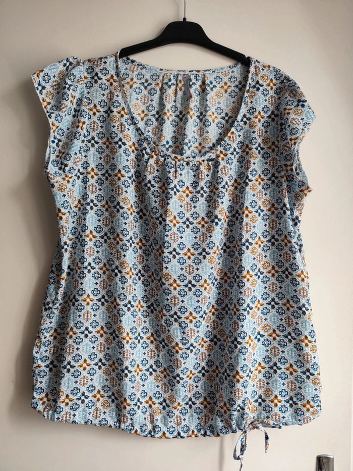 Blouse blanche et multicolore taille 48 Blancheporte