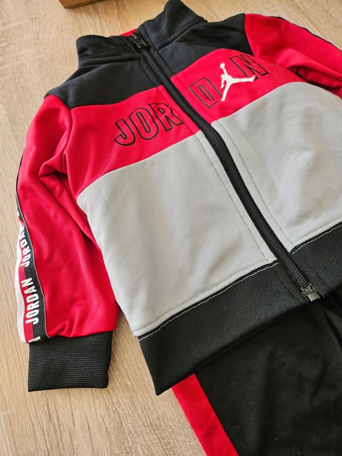 Ensemble nike 12M - photo numéro 3