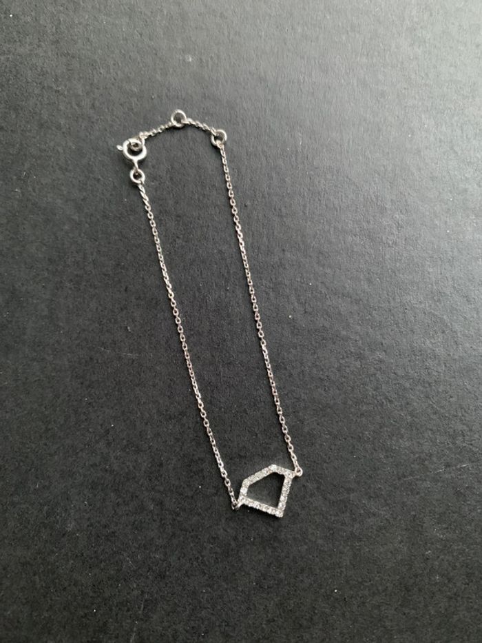 Bracelet argenté motif diamant avec strass