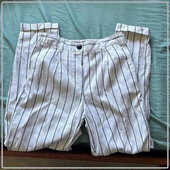 Pantalon léger taille 34 marque Bershka
