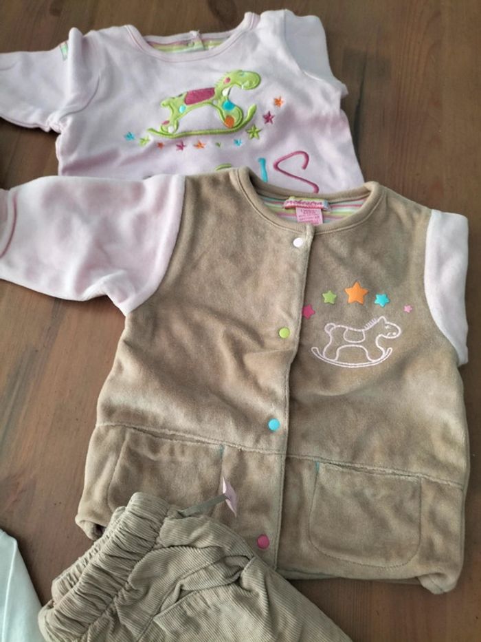 Lot 1 mois fille hiver - photo numéro 2