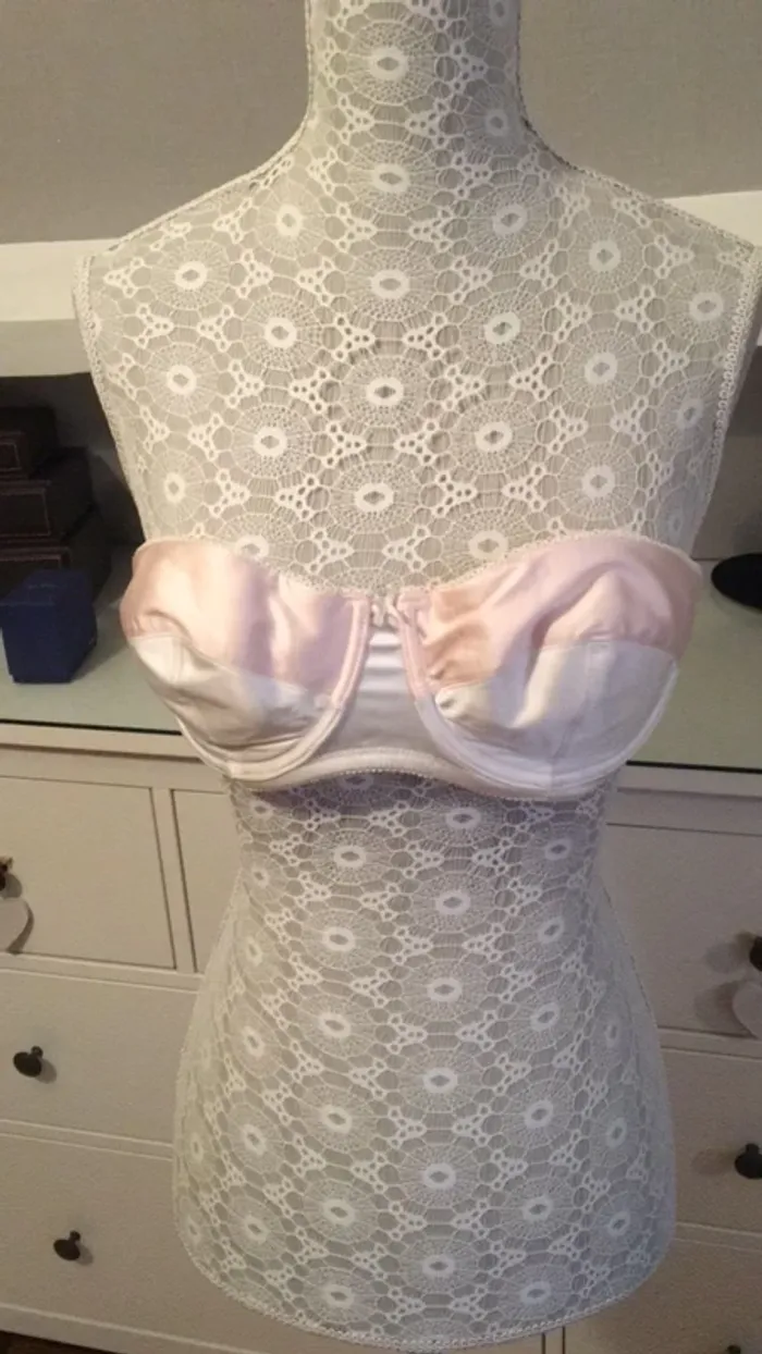 Soutien-gorge sans bretelles