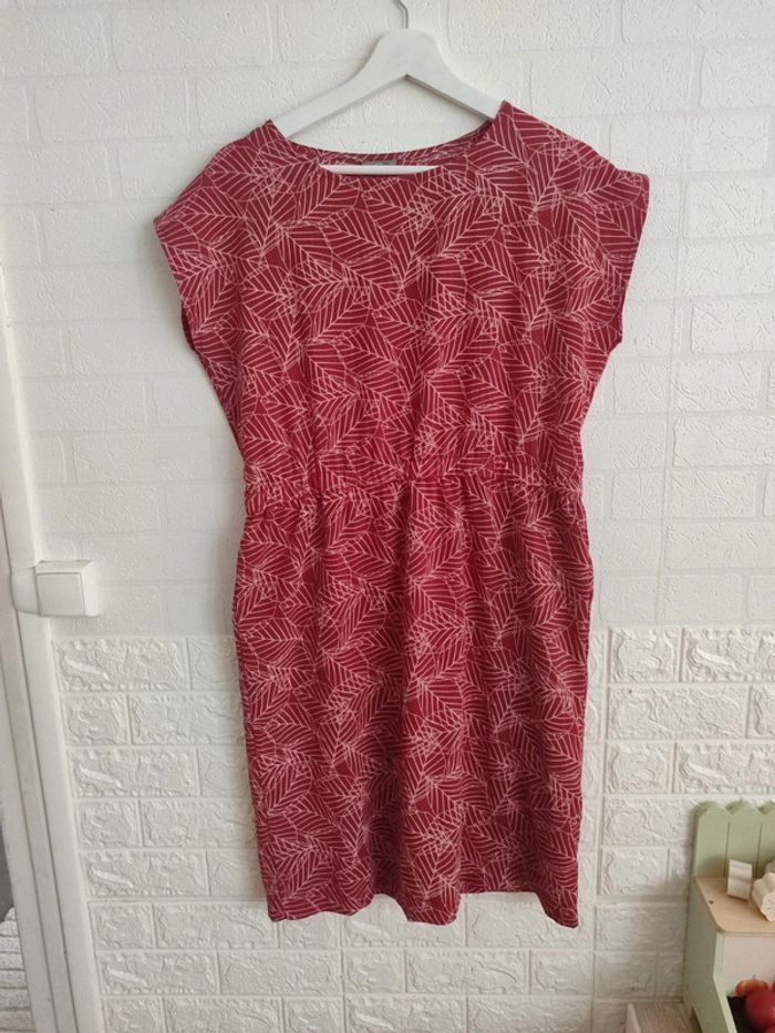 Robe rouge 42