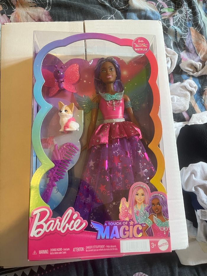 Barbie A Touch of Magic Poupée