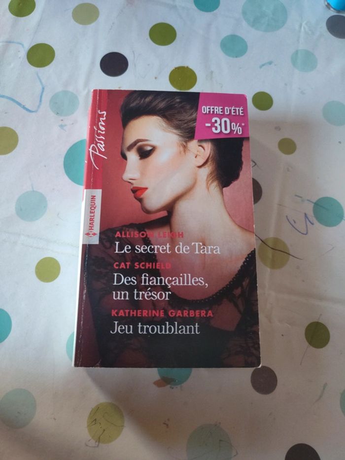 Livre de la collection Arlequin