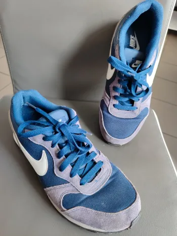 Baskets nike MD runner 2
