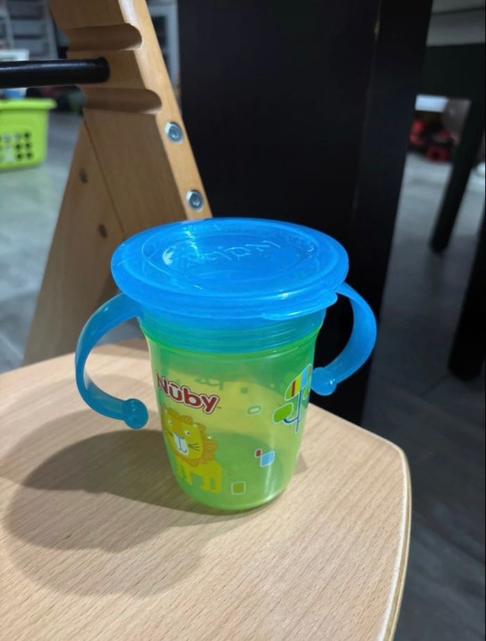 Tasse apprentissage 360° Nuby