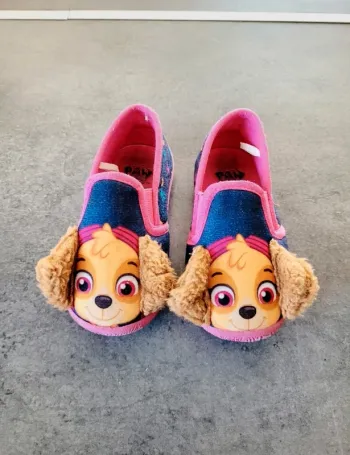 Jolie paire de chaussons pat patrouille