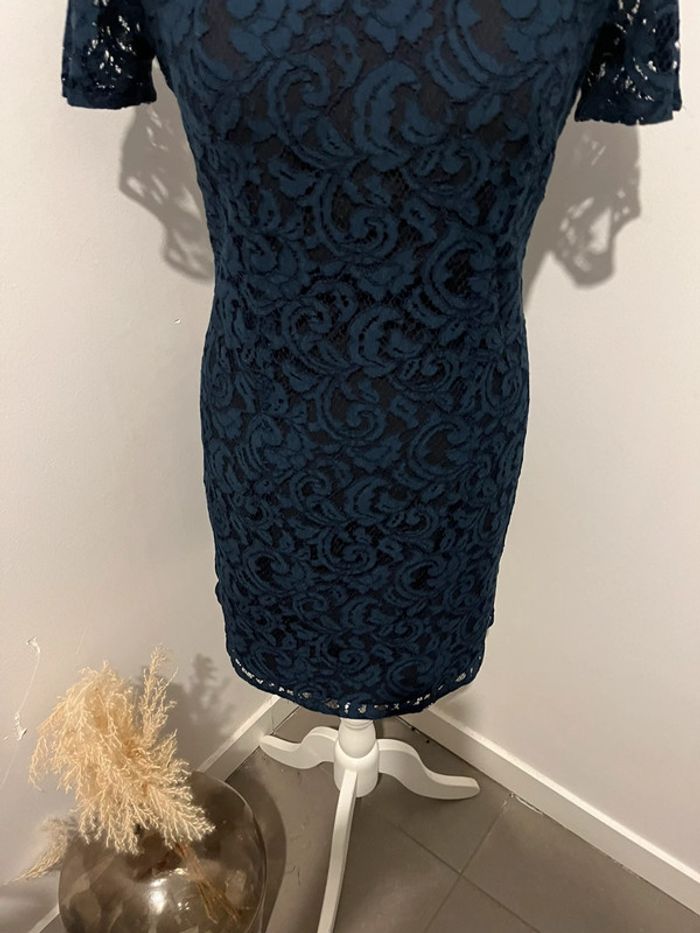 Robe dentelle marine et noire one step S - photo numéro 2