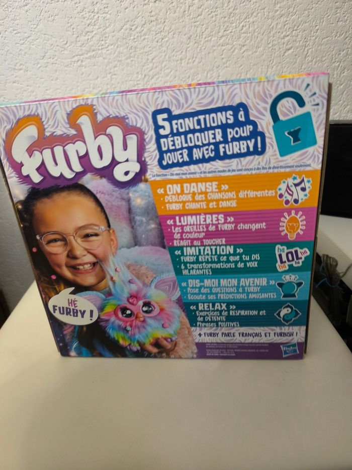 Peluche Furby neuf jamais ouvert - photo numéro 2
