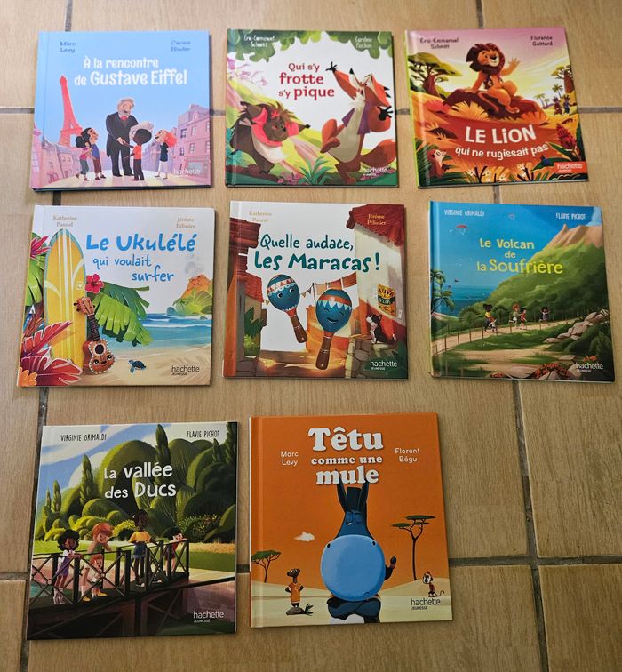 Lot de 8 livres McDo