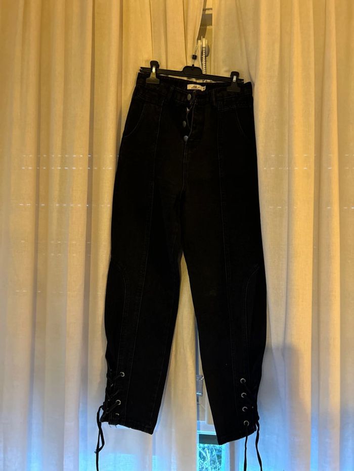 Jeans large cuisses