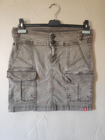 Jupe cargo couleur camel taille 36 marque EDC