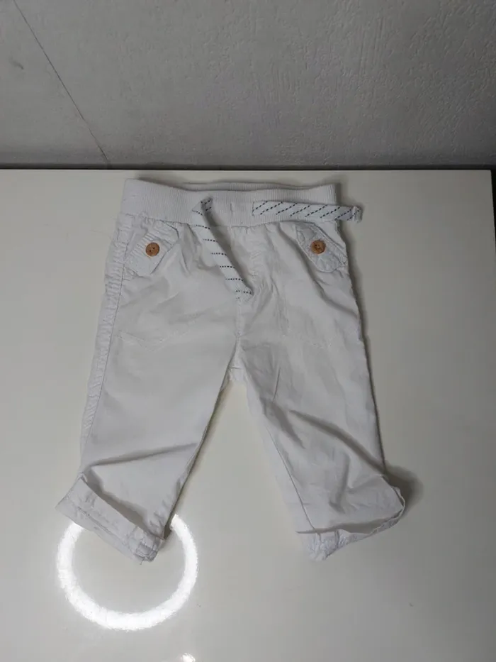 Pantalon blanc " Kiabi" - photo numéro 3