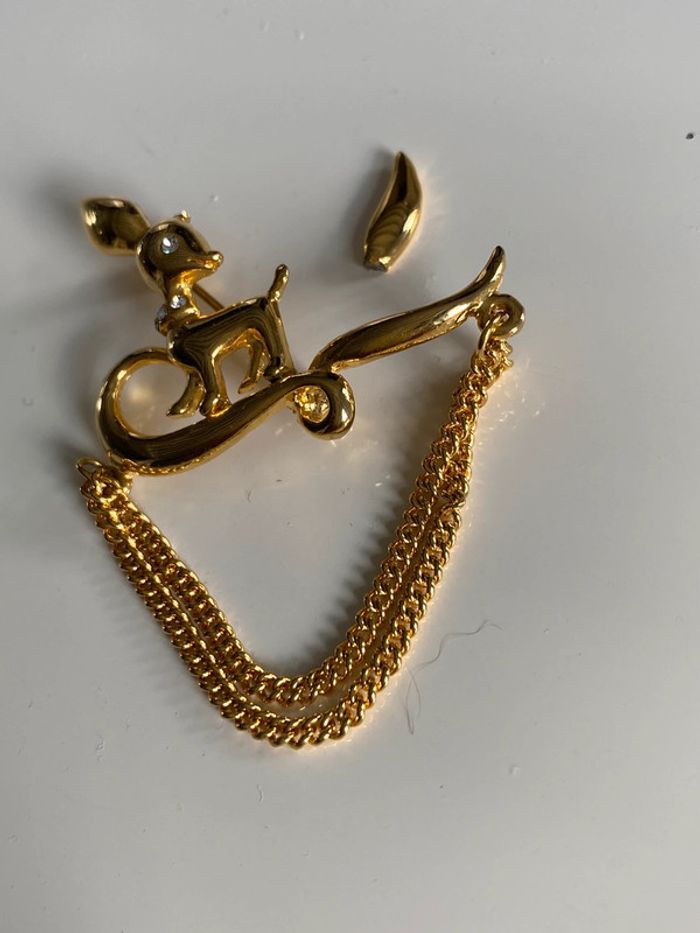 Broche bambie avec strass et chaînette - photo numéro 6