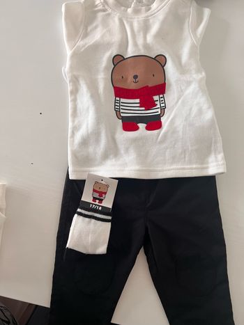 Ensemble neuf avec etiquette